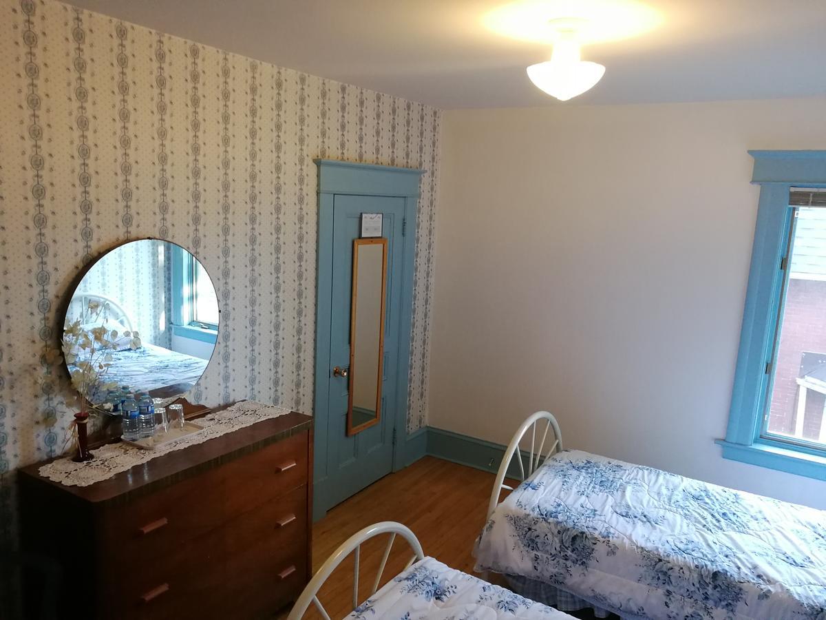 Downtown Bed & Breakfast Moncton Bagian luar foto